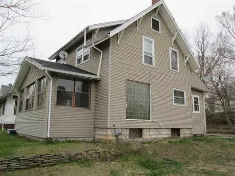 1121 S Jackson, Jackson, MI 49202 photo 3