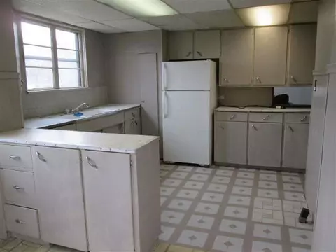 1121 S Jackson, Jackson, MI 49202 photo 8
