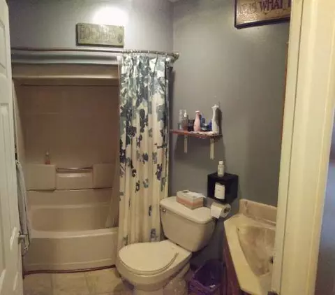 9050 Bunkerhill, Jackson, MI 49201 photo 9