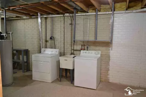 112 Maple, Monroe, MI 48162 photo 27
