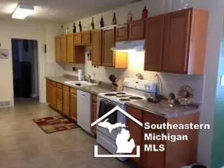 5949 E Dunbar, Monroe, MI 48161 photo 4