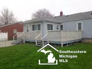 5949 E Dunbar, Monroe, MI 48161 photo 2
