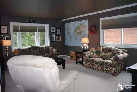 1131 Mccormick, Monroe, MI 48162 photo 3