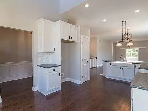 809 Chelsea, Jackson, MI 49203 photo 6