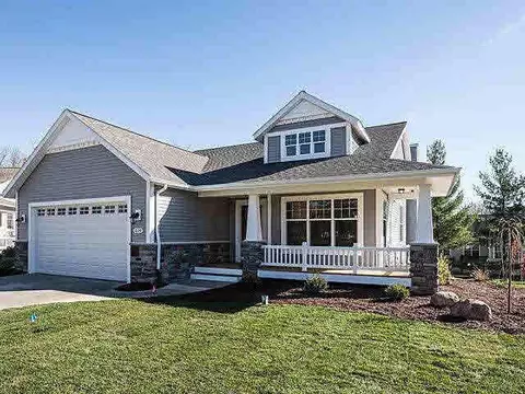 809 Chelsea, Jackson, MI 49203 photo 1