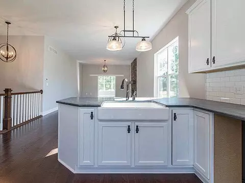 809 Chelsea, Jackson, MI 49203 photo 8