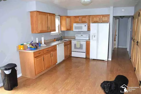 2348 Sheick, Monroe, MI 48162 photo 4