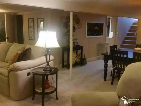 735 Lavender, Monroe, MI 48162 photo 12