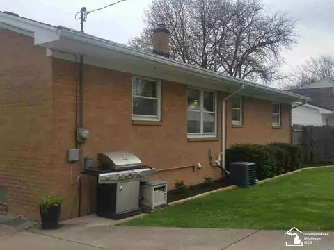 735 Lavender, Monroe, MI 48162 photo 16