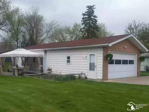 735 Lavender, Monroe, MI 48162 photo 18
