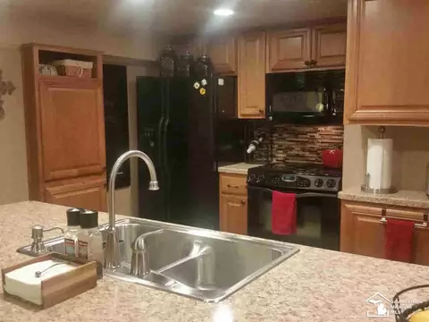 735 Lavender, Monroe, MI 48162 photo 7
