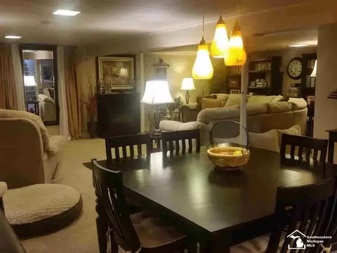 735 Lavender, Monroe, MI 48162 photo 9