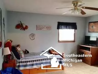 217 Bentley, Monroe, MI 48162 photo 9