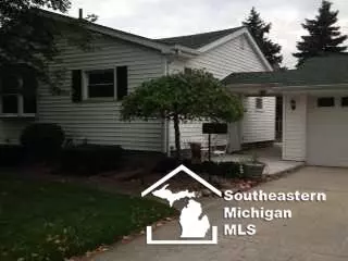 217 Bentley, Monroe, MI 48162 photo 2