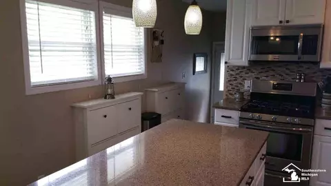 151 Crampton, Monroe, MI 48162 photo 7