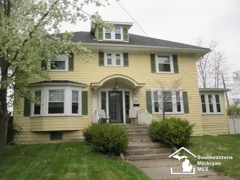 717 Elm, Monroe, MI 48162 photo 1