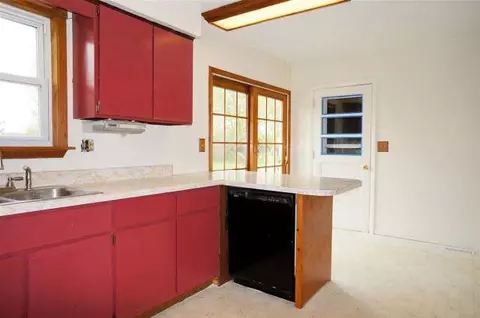 410 Second, Addison, MI 49220 photo 9