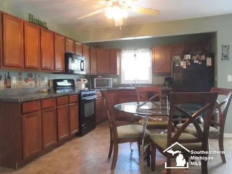 38 E Noble, Monroe, MI 48162 photo 6