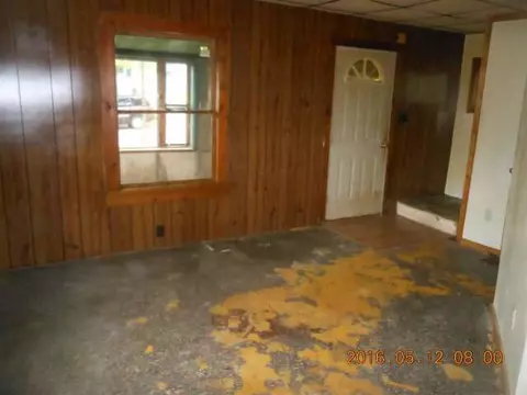 846 Whitney, Jackson, MI 49202 photo 3