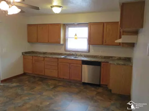 1538 S Custer, Monroe, MI 48161 photo 4