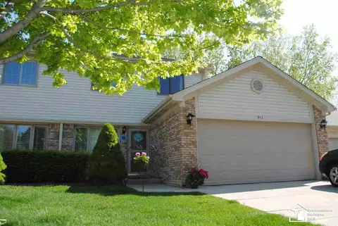 913 May, Monroe, MI 48161 photo 2