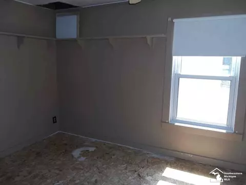 717 Smith, Monroe, MI 48161 photo 10
