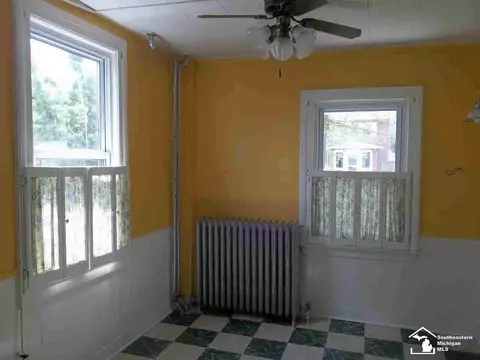 717 Smith, Monroe, MI 48161 photo 4