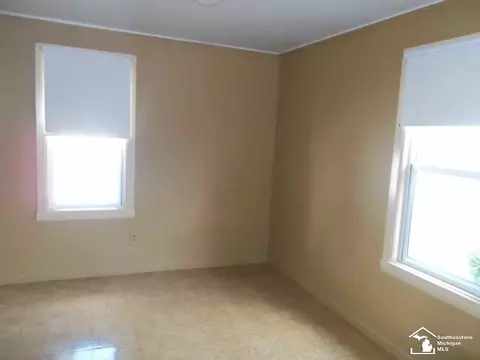 717 Smith, Monroe, MI 48161 photo 7