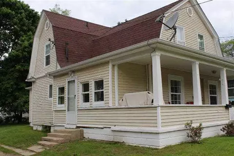 1202 S Jackson, Jackson, MI 49203 photo 2