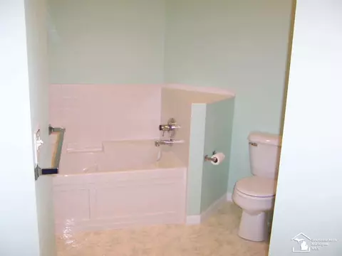 1647 Spruce, Temperance, MI 48182 photo 7