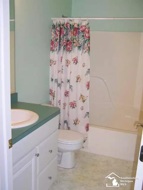 1647 Spruce, Temperance, MI 48182 photo 11