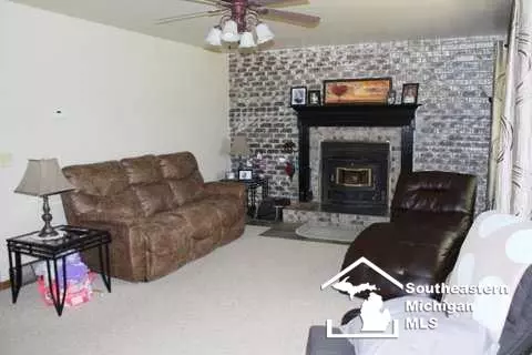 363 Sullivan, Monroe, MI 48161 photo 5
