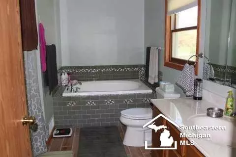 363 Sullivan, Monroe, MI 48161 photo 10