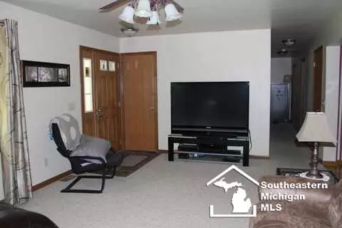 363 Sullivan, Monroe, MI 48161 photo 3