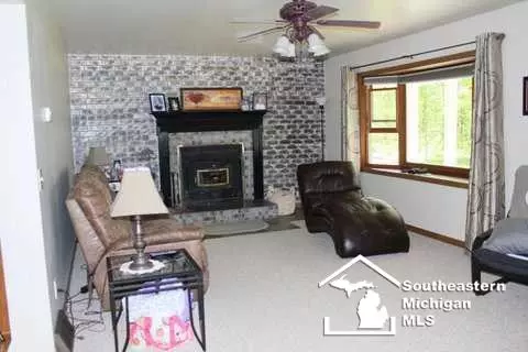363 Sullivan, Monroe, MI 48161 photo 4