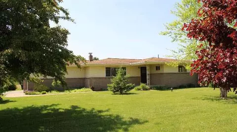 6590 Wolf Lk, Jackson, MI 49201 photo 1