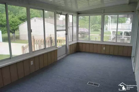 211 Toll, Monroe, MI 48162 photo 23