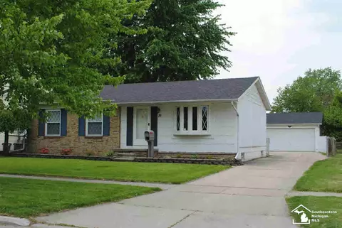 211 Toll, Monroe, MI 48162 photo 1