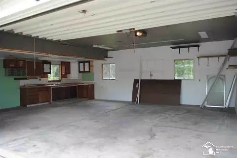 211 Toll, Monroe, MI 48162 photo 28