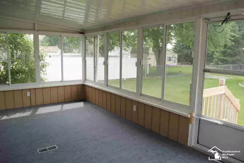 211 Toll, Monroe, MI 48162 photo 22
