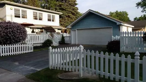 2402 Dawn, Jackson, MI 49203 photo 27
