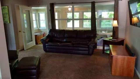 2402 Dawn, Jackson, MI 49203 photo 4