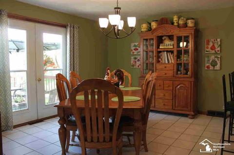 3187 N Custer, Monroe, MI 48162 photo 7