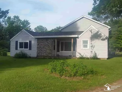 10040 Henry, Maybee, MI 48159 photo 2