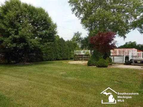 950 Waterloo, Monroe, MI 48161 photo 5