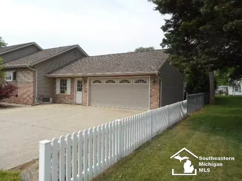 950 Waterloo, Monroe, MI 48161 photo 3