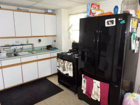 1109 N Waterloo, Jackson, MI 49202 photo 2