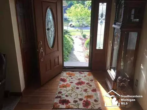930 Donnalee, Monroe, MI 48162 photo 16