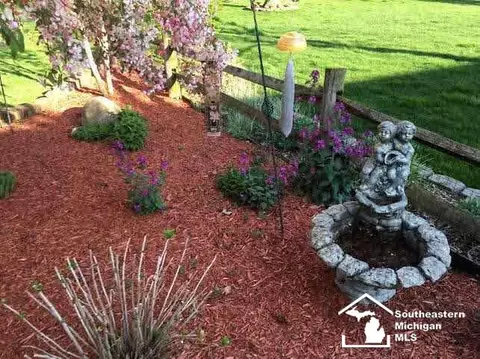 930 Donnalee, Monroe, MI 48162 photo 7