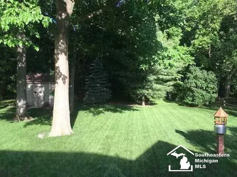 930 Donnalee, Monroe, MI 48162 photo 10